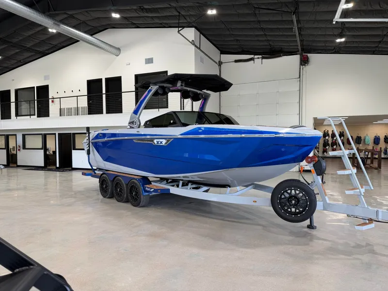 The Image of Tigé Ultré 25ZX 2025 - 1