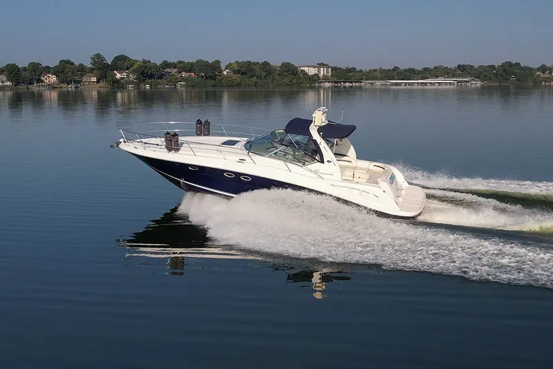 Slide: The Image of 2003 Sea Ray 420 Sundancer underway - 46