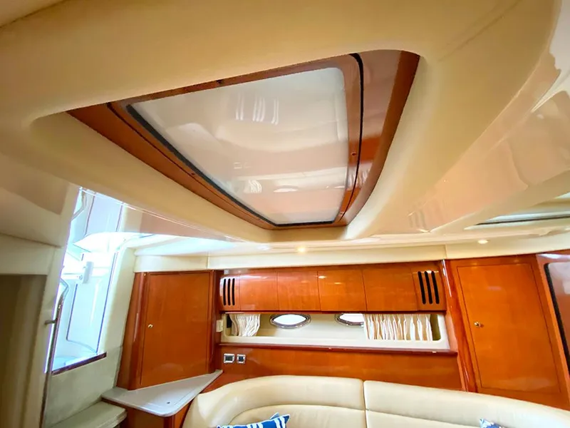 Slide: The Image of Skylight at the salon - 17