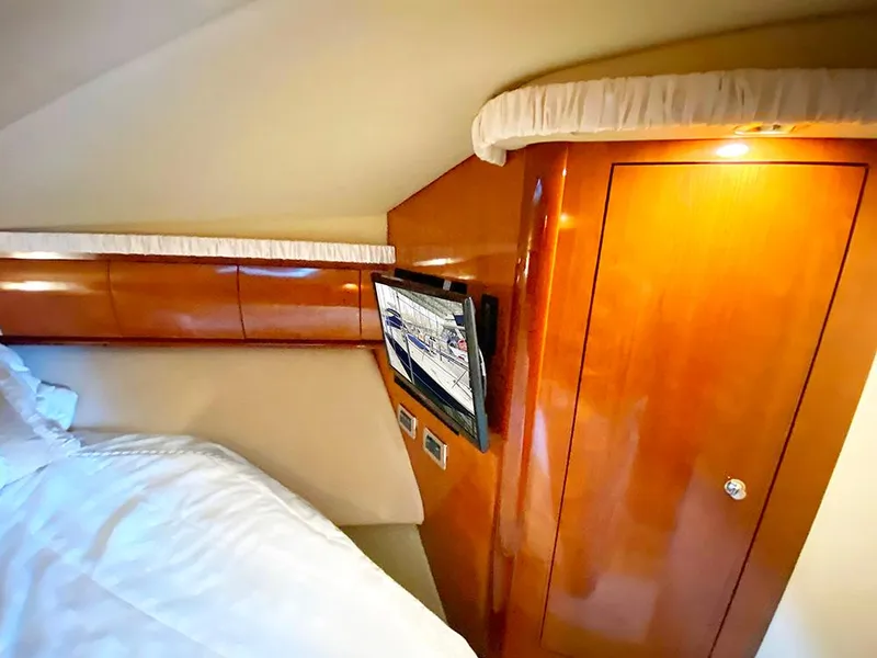 Slide: The Image of TV in the master stateroom - 21
