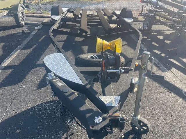 The Image of Triton 18TRX TRAILER 2020 - undefined