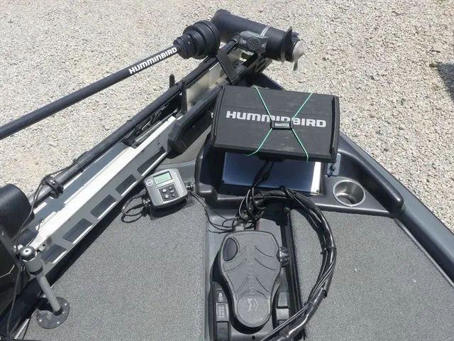 Slide: The Image of Phoenix Bass Boat 721 ProXP 2020 - 16