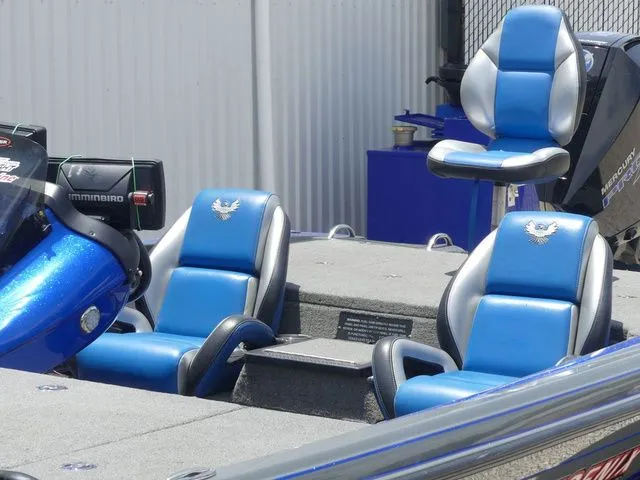 Slide: The Image of Phoenix Bass Boat 721 ProXP 2020 - 21
