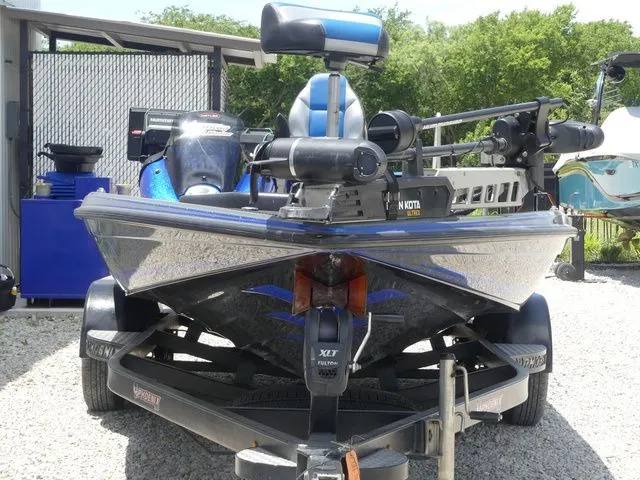 Slide: The Image of Phoenix Bass Boat 721 ProXP 2020 - 3