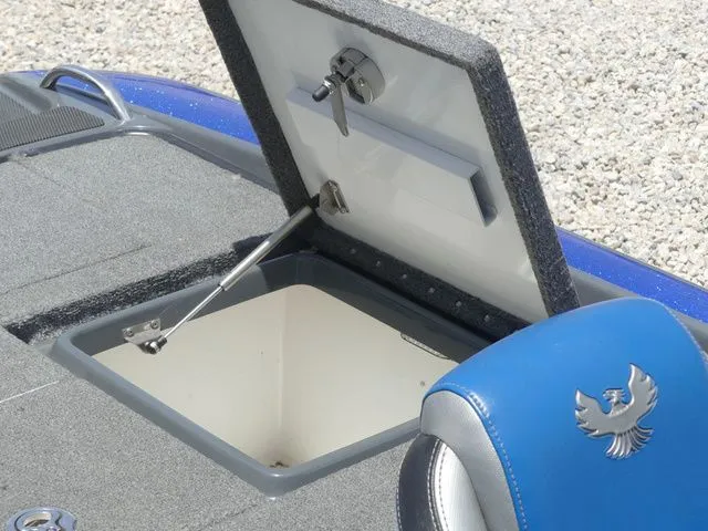 Slide: The Image of Phoenix Bass Boat 721 ProXP 2020 - 30