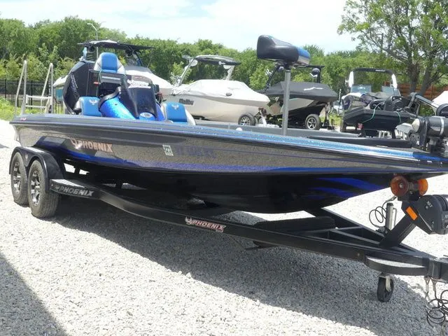 Slide: The Image of Phoenix Bass Boat 721 ProXP 2020 - 4