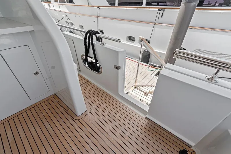Slide: The Image of Ocean Alexander 90 Skylounge Motoryacht 2012, teak deck, open side gate, sleek design. - 19