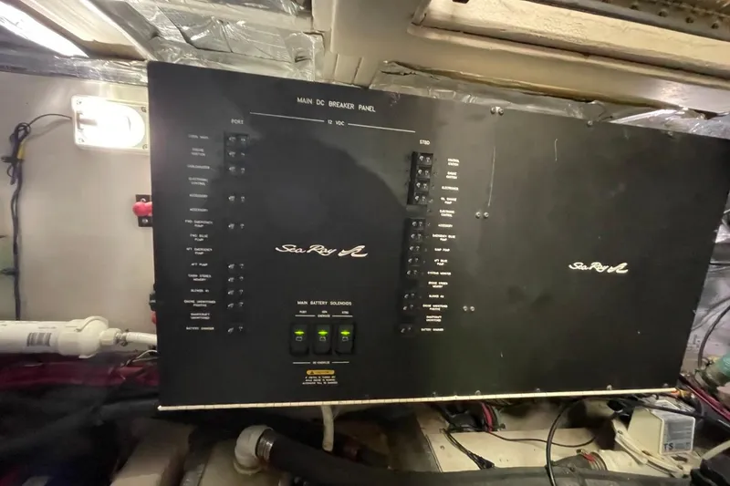 Slide: The Image of Main DC breaker panel on a 2006 Sea Ray 40 Motor Yacht. - 58