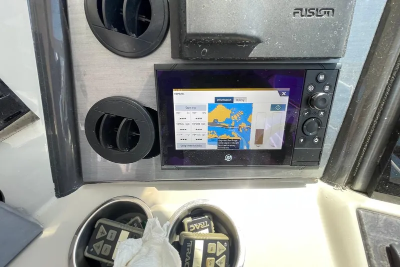 Slide: The Image of Control panel of a 2006 Sea Ray 40 Motor Yacht with navigation display. - 60