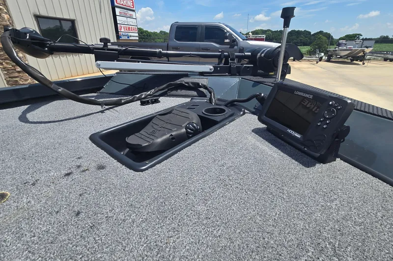 Slide: The Image of 2023 Ranger RT178 boat deck with Lowrance fish finder and trolling motor. - 15