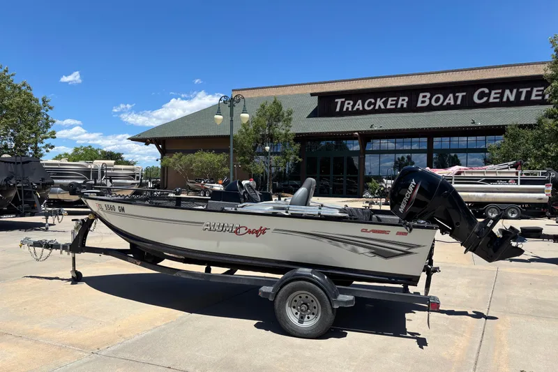 The Image of 2021 Alumacraft Classic 165 boat on trailer at Tracker Boat Center. - 0