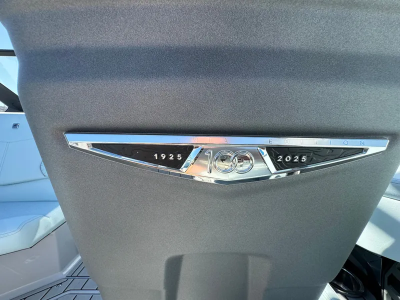 Slide: The Image of Nautique Super Air Nautique G23 2025 - 36