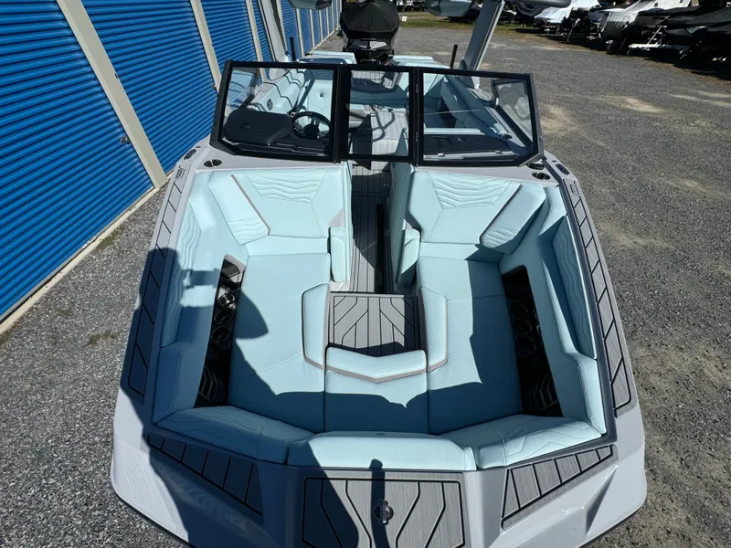 Slide: The Image of Nautique Super Air Nautique G23 2025 - 21