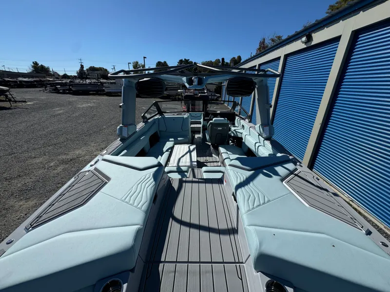 Slide: The Image of Nautique Super Air Nautique G23 2025 - 44