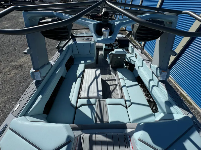 Slide: The Image of Nautique Super Air Nautique G23 2025 - 43