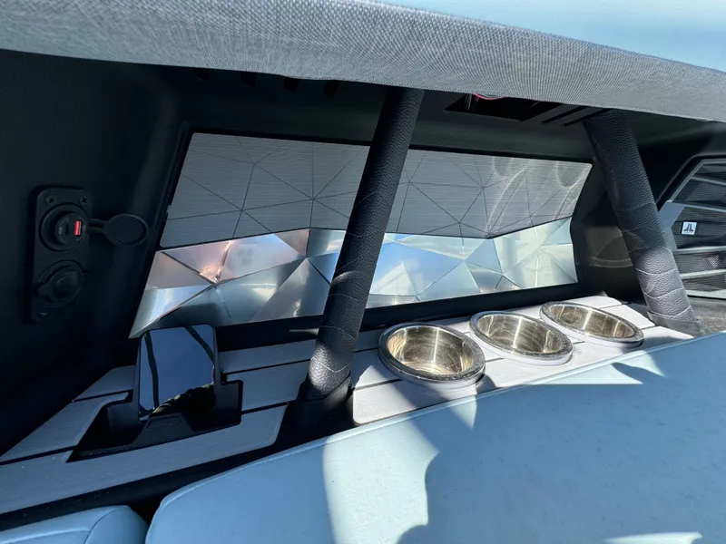 Slide: The Image of Nautique Super Air Nautique G23 2025 - 37