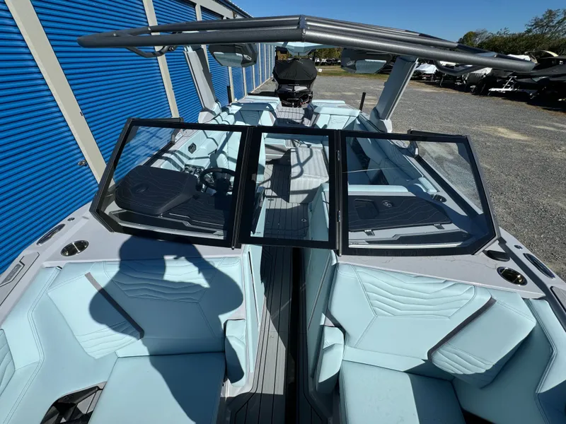 Slide: The Image of Nautique Super Air Nautique G23 2025 - 31
