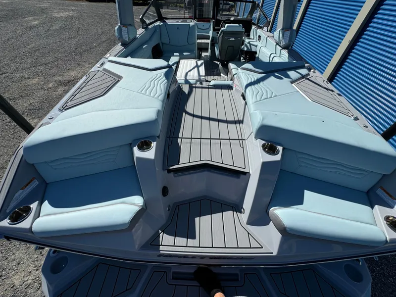 Slide: The Image of Nautique Super Air Nautique G23 2025 - 45