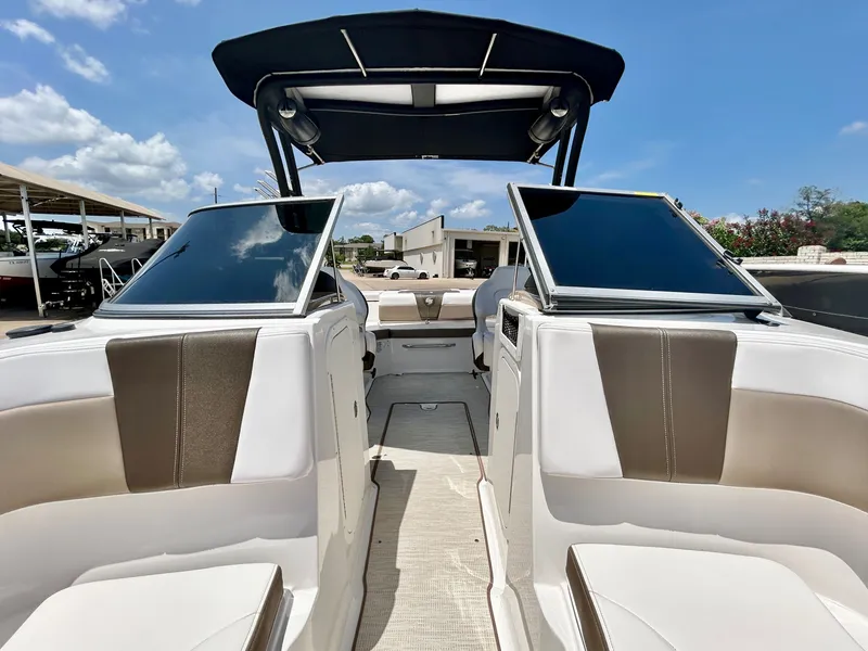 Slide: The Image of Chaparral 23 Surf 2018 - 20