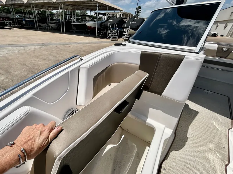 Slide: The Image of Chaparral 23 Surf 2018 - 27
