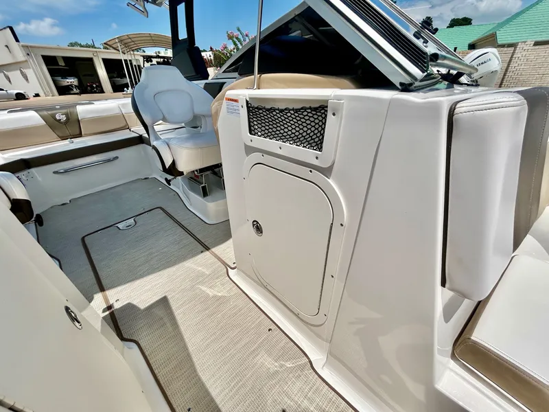 Slide: The Image of Chaparral 23 Surf 2018 - 30