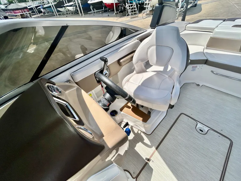 Slide: The Image of Chaparral 23 Surf 2018 - 43