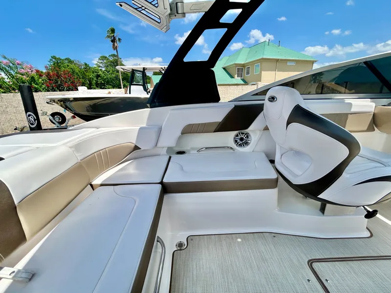 Slide: The Image of Chaparral 23 Surf 2018 - 47