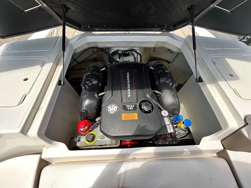 Slide: The Image of Chaparral 23 Surf 2018 - 56