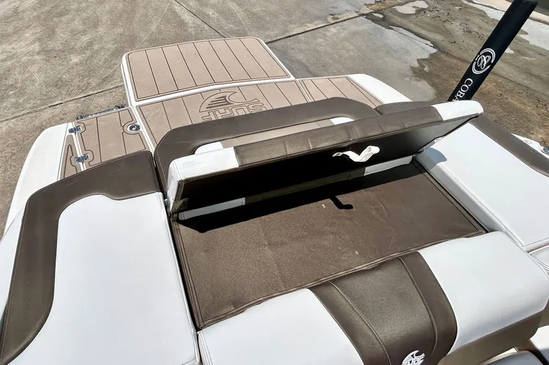 Slide: The Image of Chaparral 23 Surf 2018 - 57