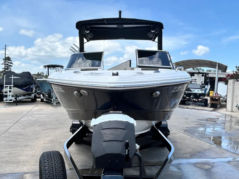 Slide: The Image of Chaparral 23 Surf 2018 - 8