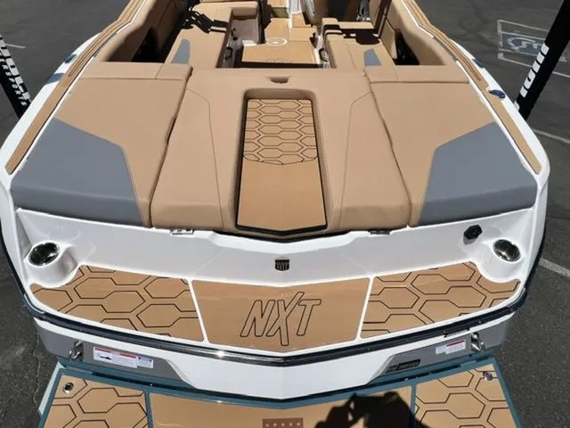 Slide: The Image of MasterCraft NXT24 2026 - 10