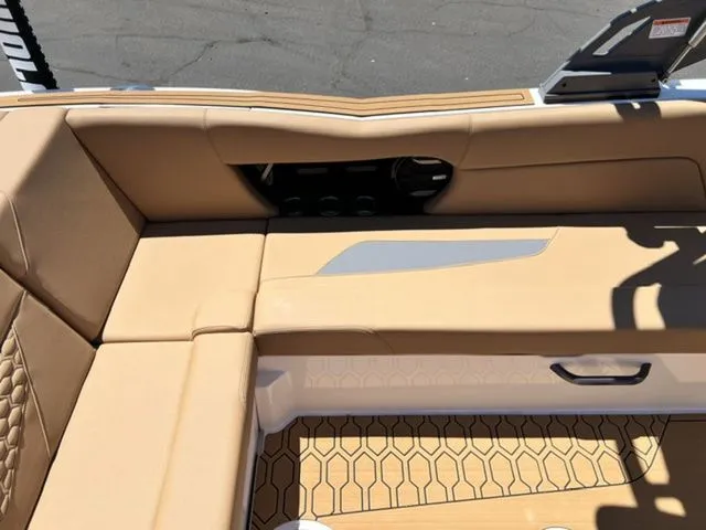 Slide: The Image of MasterCraft NXT24 2026 - 14