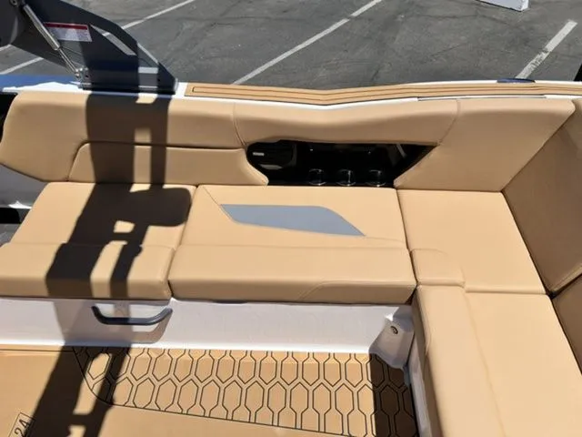 Slide: The Image of MasterCraft NXT24 2026 - 16