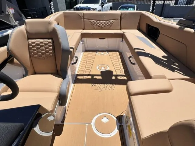 Slide: The Image of MasterCraft NXT24 2026 - 18