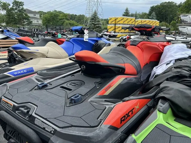 The Image of Sea-Doo RXT-X 300 IBR & Sound System Eclipse Black And L 2019 - 1