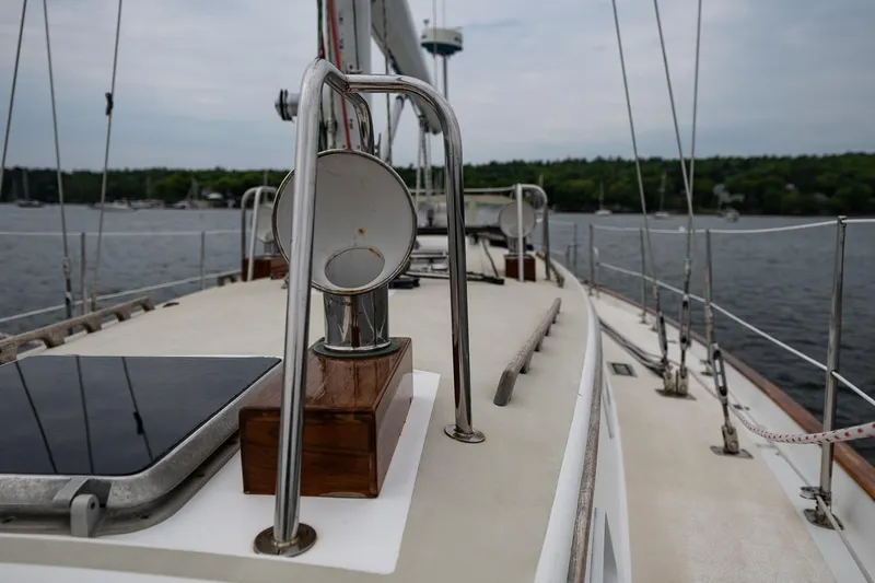 Slide: The Image of Sailing deck of 1992 Morris Ocean Series 44 yacht on a calm lake. - 10