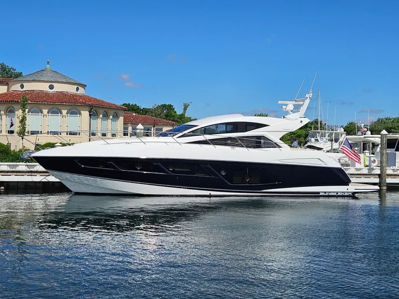 The Image of Sunseeker Predator 57 2016 - 0