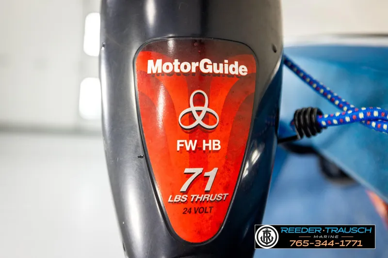 Slide: The Image of MotorGuide FW-HB 71 lbs thrust, 24 volt motor on 1980 Ranger 175 VS boat. - 35