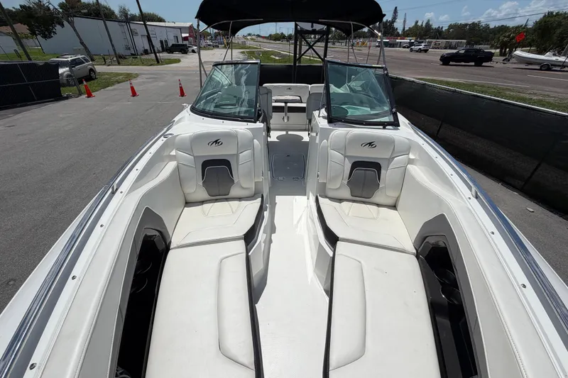Slide: The Image of 2015 Monterey 288SS Super Sport boat with spacious seating and sleek design. - 55
