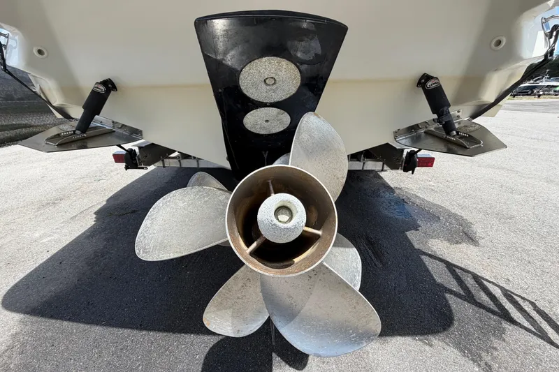 Slide: The Image of Propeller and stern of 2015 Monterey 288SS Super Sport boat on pavement. - 5