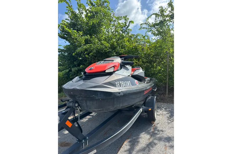 Slide: The Image of Sea-Doo GTI SE 130 2022 - 11