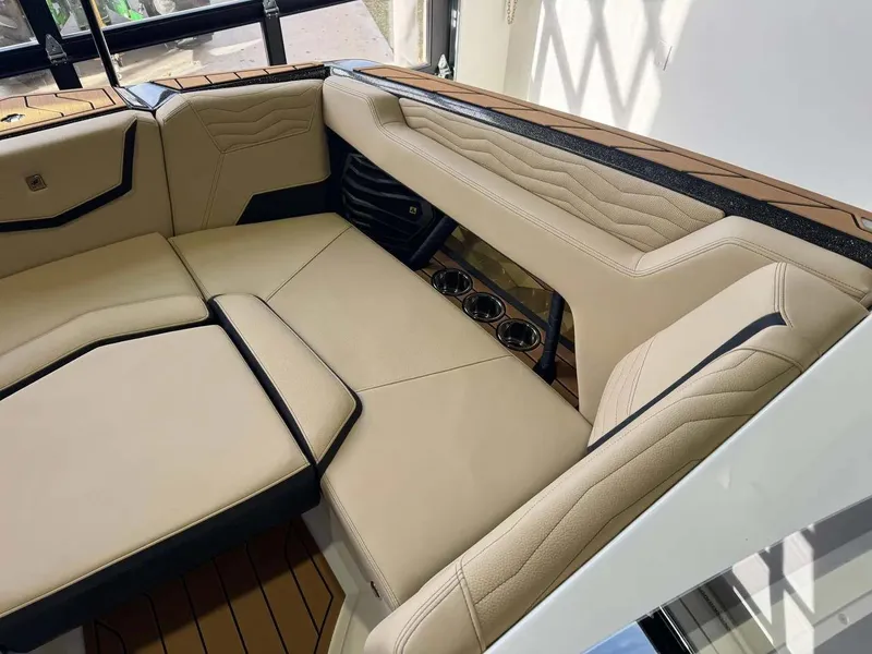 Slide: The Image of Nautique Super Air Nautique G23 2025 - 16