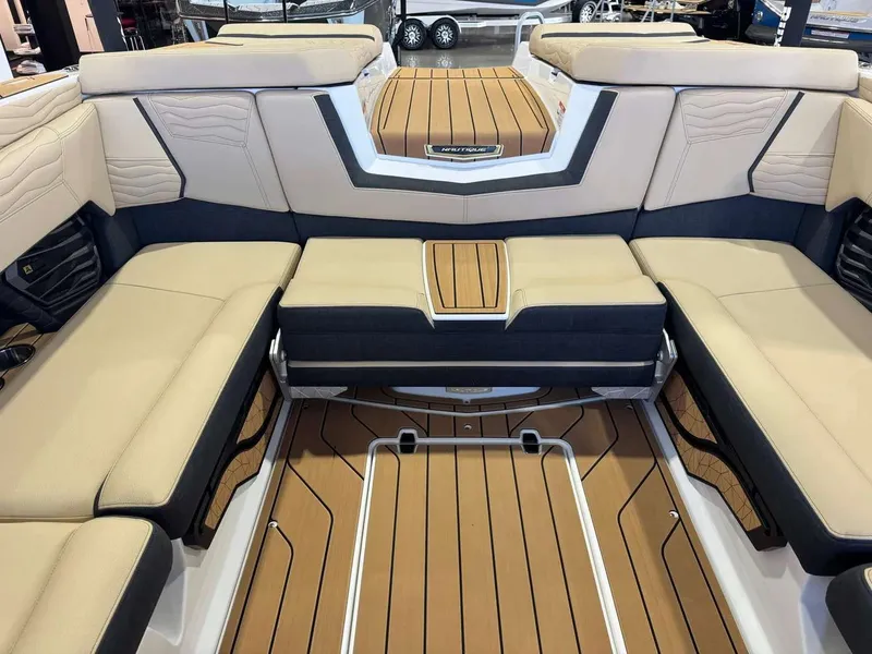 Slide: The Image of Nautique Super Air Nautique G23 2025 - 25