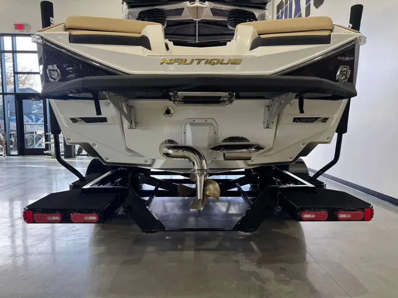 Slide: The Image of Nautique Super Air Nautique G23 2025 - 5