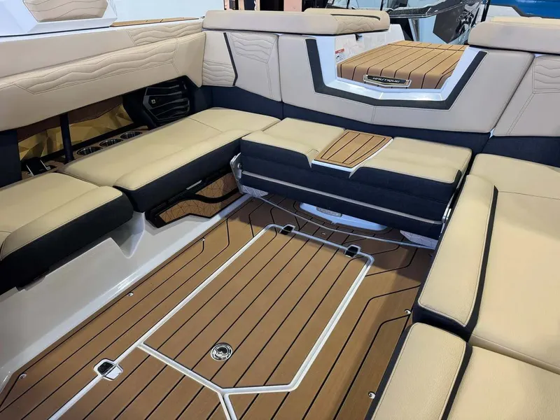 Slide: The Image of Nautique Super Air Nautique G23 2025 - 13