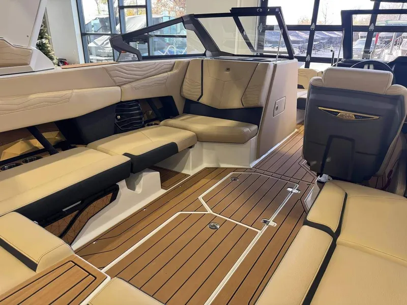 Slide: The Image of Nautique Super Air Nautique G23 2025 - 12