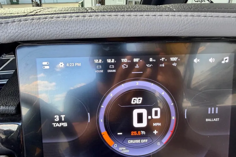 Slide: The Image of Dashboard of a 2025 Tigé Ultré 25ZX boat displaying speed and system information. - 36