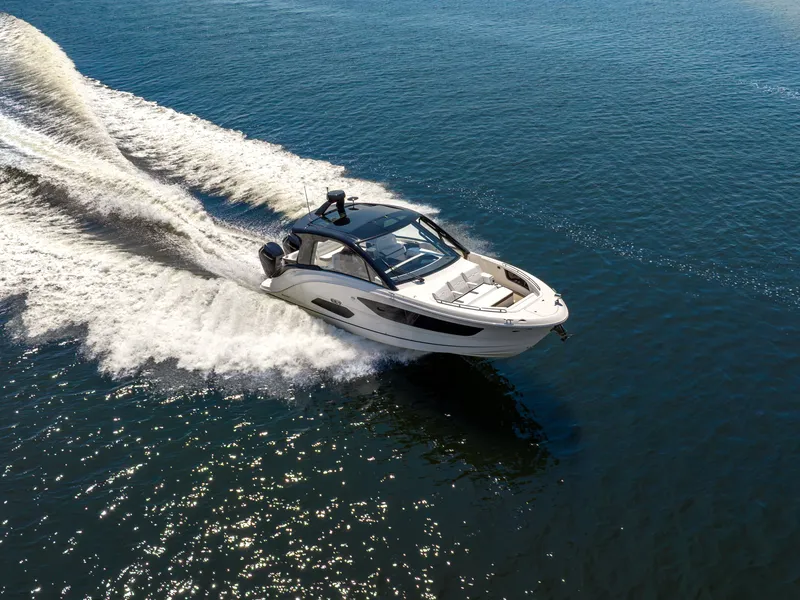 Slide: The Image of Sea Ray Sundancer 370 Outboard 2026 - 8