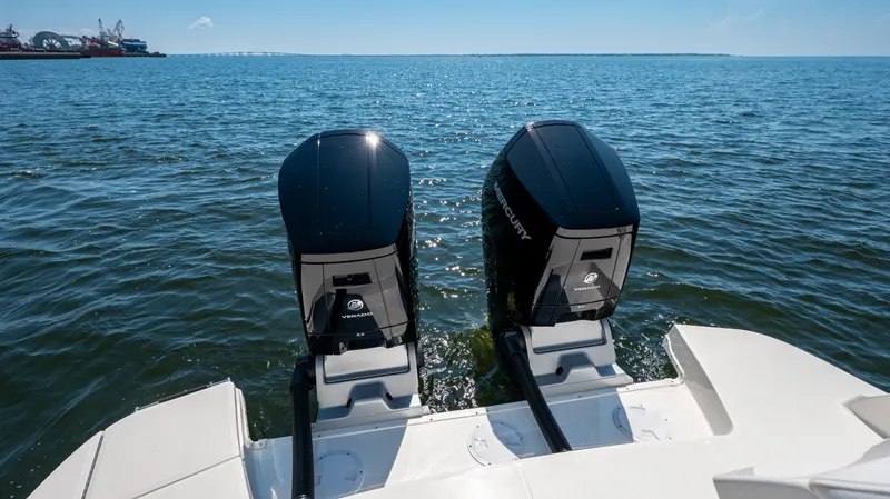 Slide: The Image of Sea Ray Sundancer 370 Outboard 2026 - 26