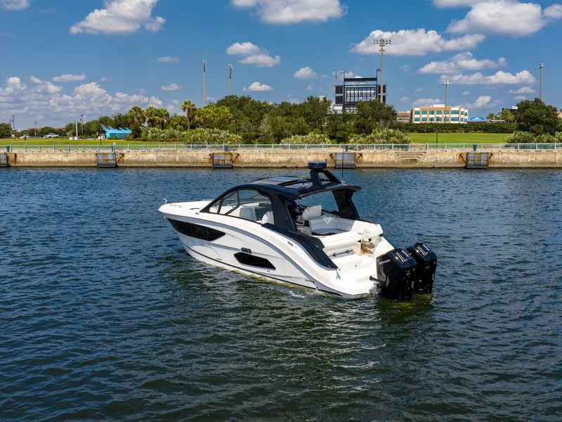 Slide: The Image of Sea Ray Sundancer 370 Outboard 2026 - 13